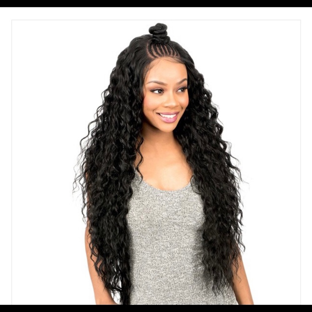 STRAIGHT LACE 28  IN WIG W/BRAIDS